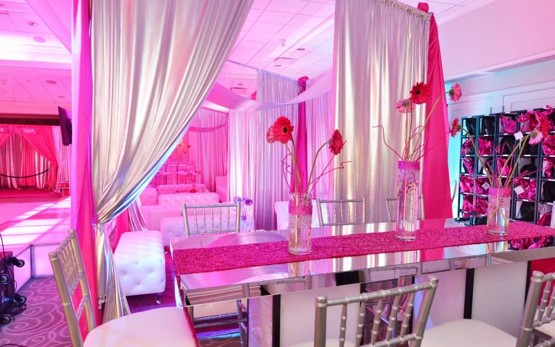 cabana-with-table
