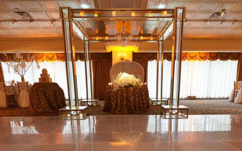 gold-cabana